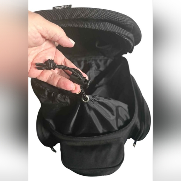 Triumph Black Tailpak Kit Motorcycle Bag, Like New - Picture 6 of 10